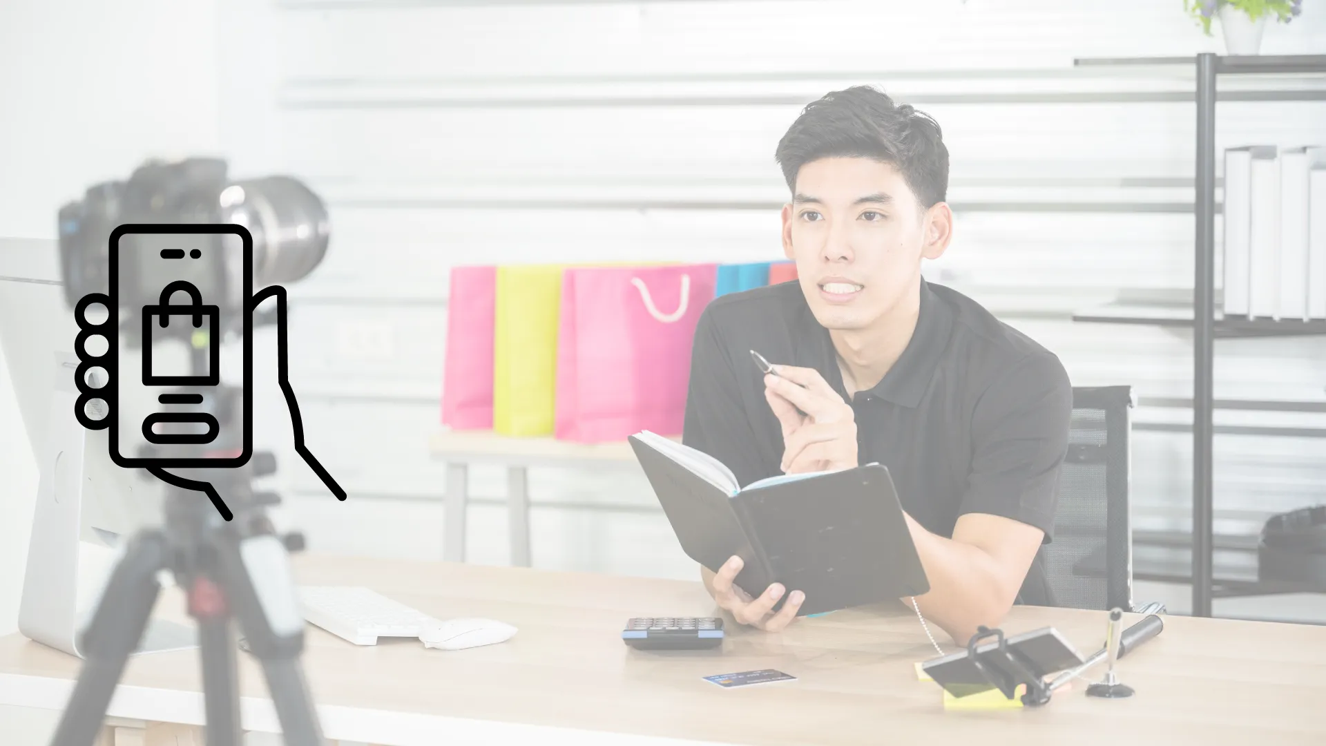 Joven latino transmitiendo en vivo desde un negocio