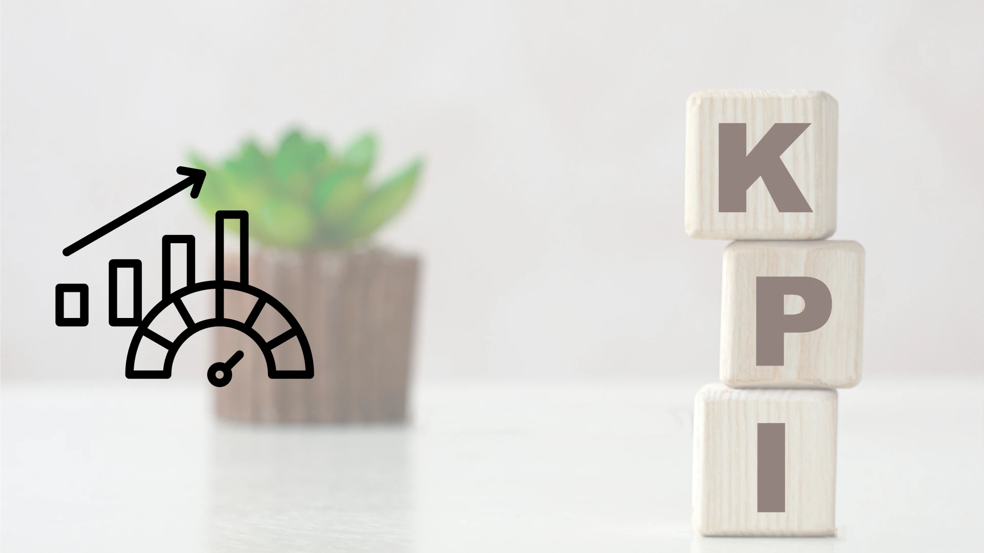 Dados de madera sobre una mesa minimalista con las letras 'KPI' en ellos