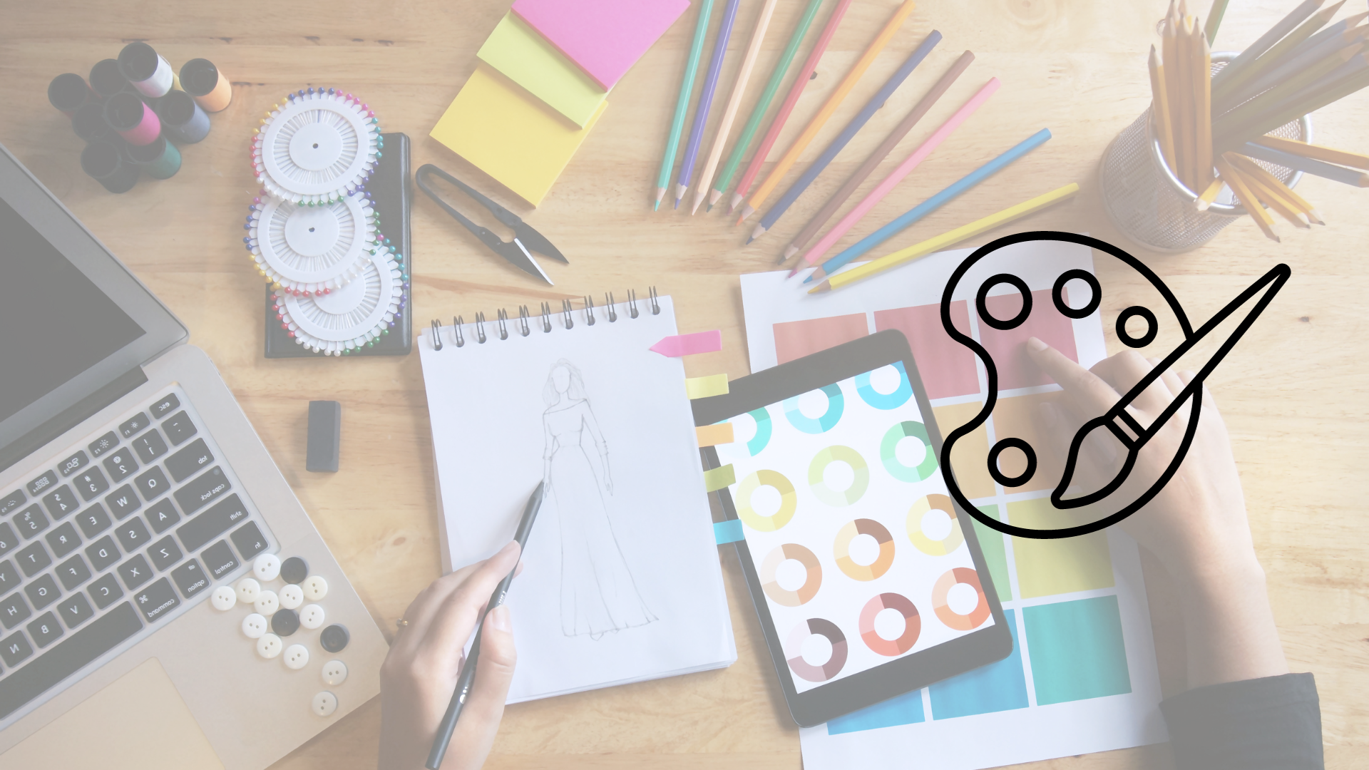 persona-diseñando-vestido-paleta-de-colores