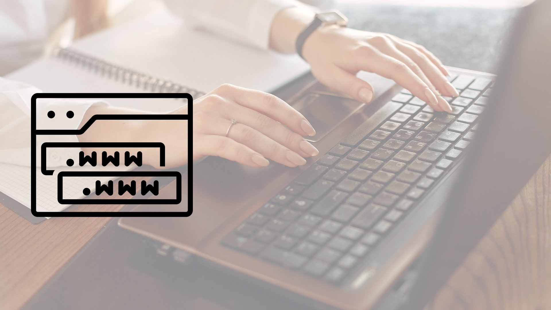 mujer-en-usando-laptop